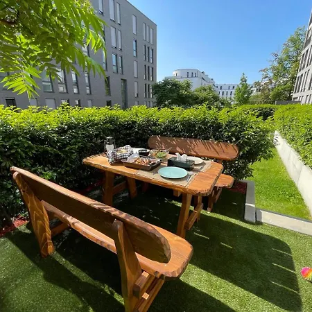 Apartment Premium Near Messe *