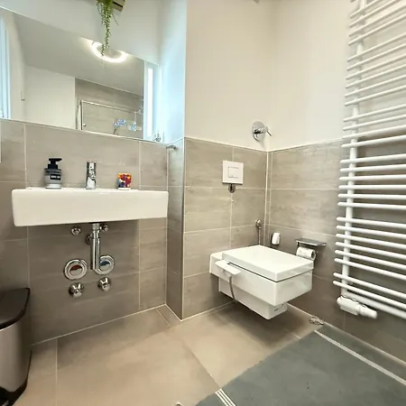 Apartment Premium Near Messe *