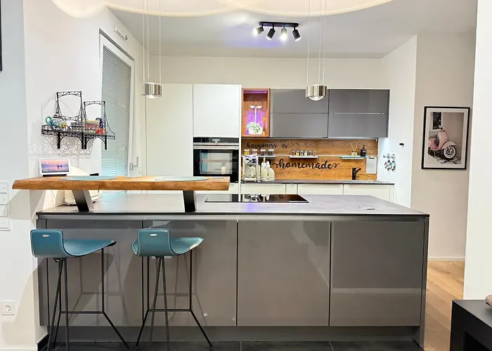 Premium Near Messe *